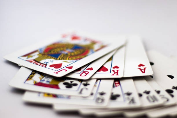 hausgol blackjack table with dealer dealing cards and players deciding actions